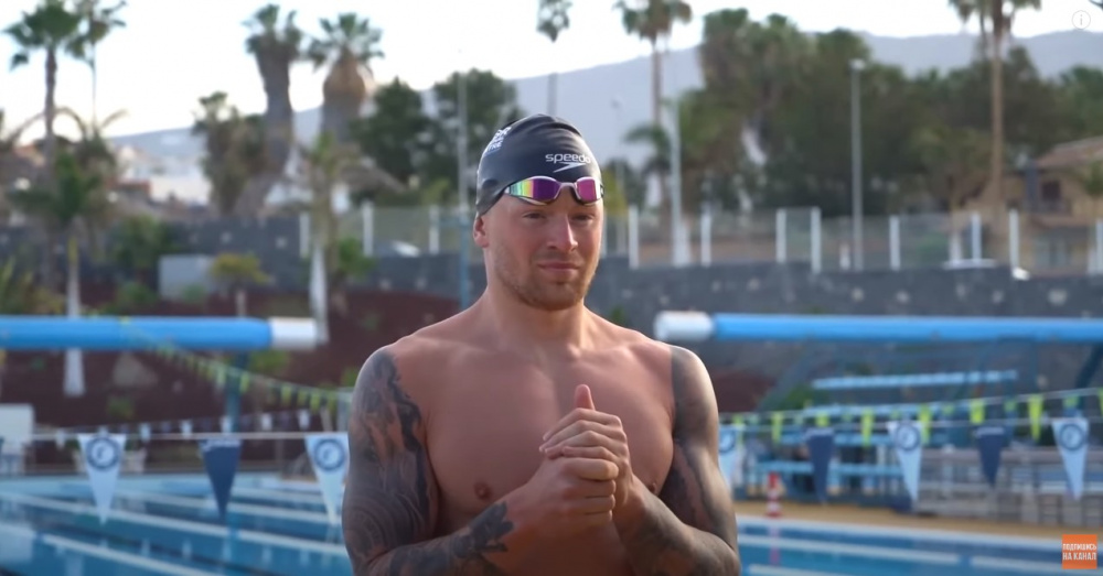 Как тренируется на воде и в зале Адам Пити — непобежденный чемпион по плаванию
