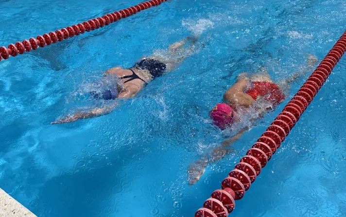 Развитие скорости реакции в плавании