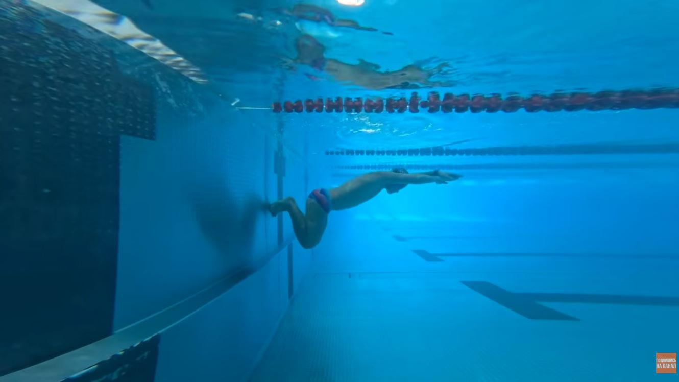 План тренировок для новичка в бассейне на первые 3 месяца!