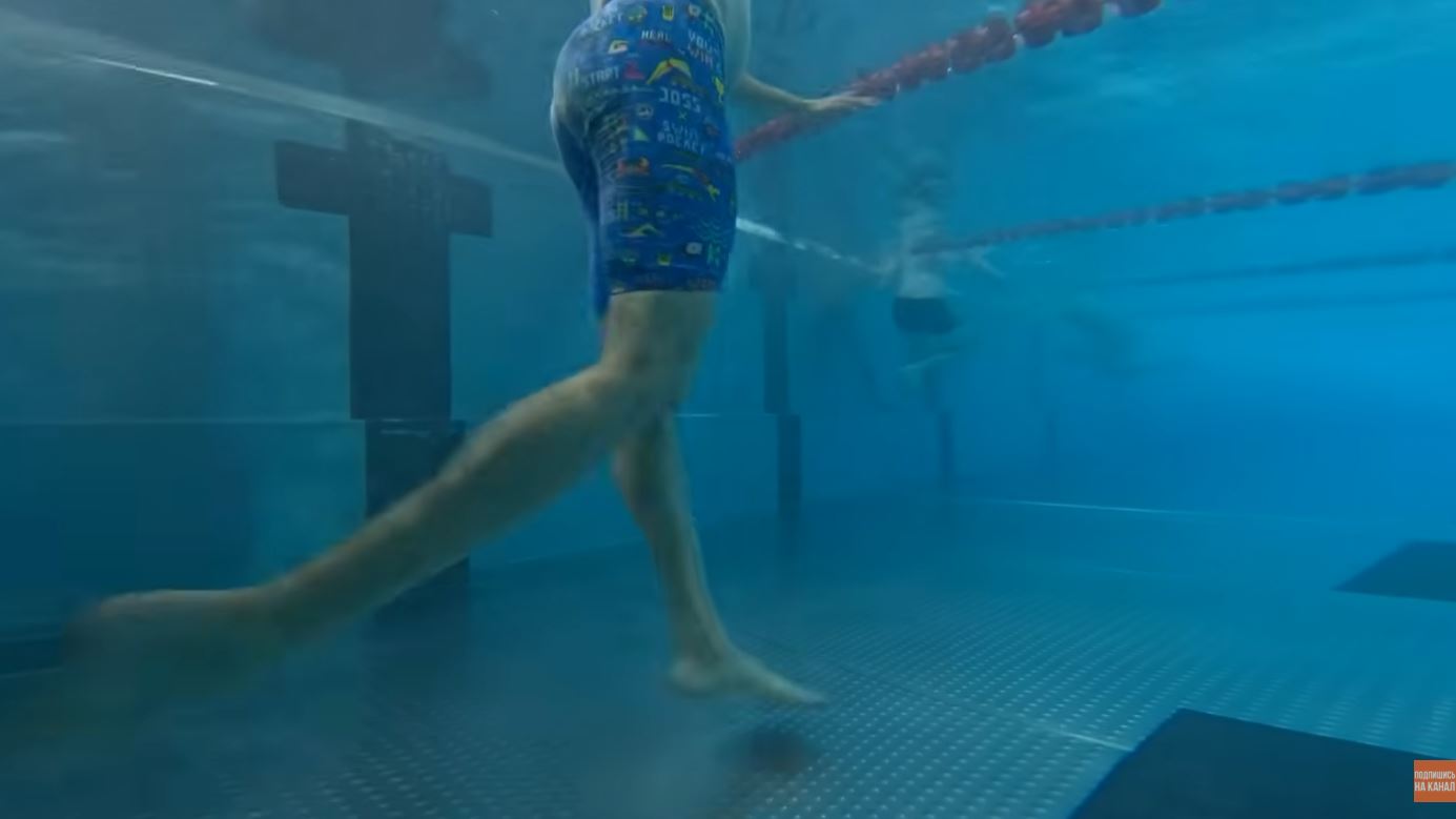 Как легко держаться на воде, если ты устал и начал тонуть? 3 простых способа