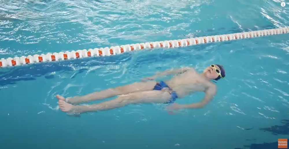 Как проходит тренировка по плаванию для детей на примере детской школы Swim Rocket Kids