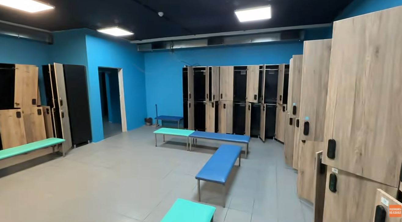 Сравнение самого дешёвого и самого дорогого бассейна