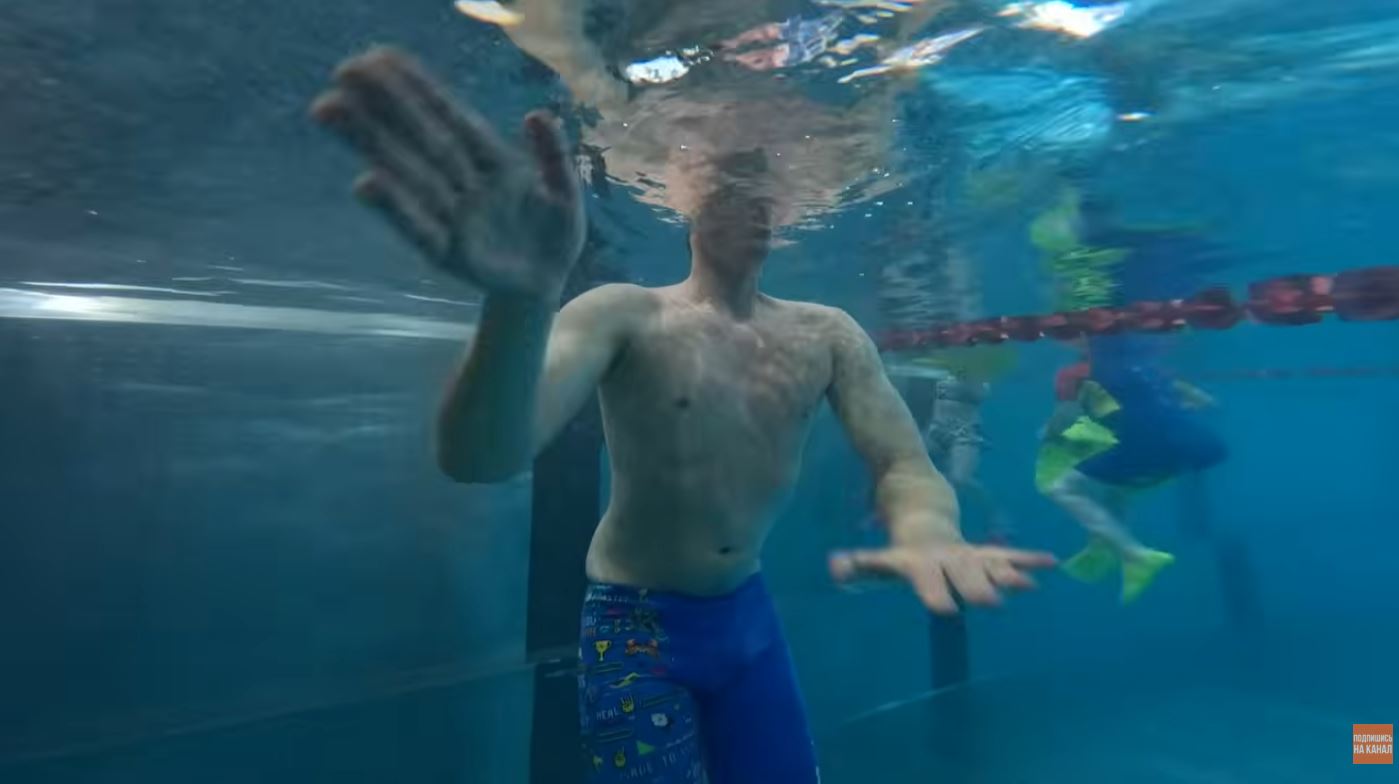 Как легко держаться на воде, если ты устал и начал тонуть? 3 простых способа