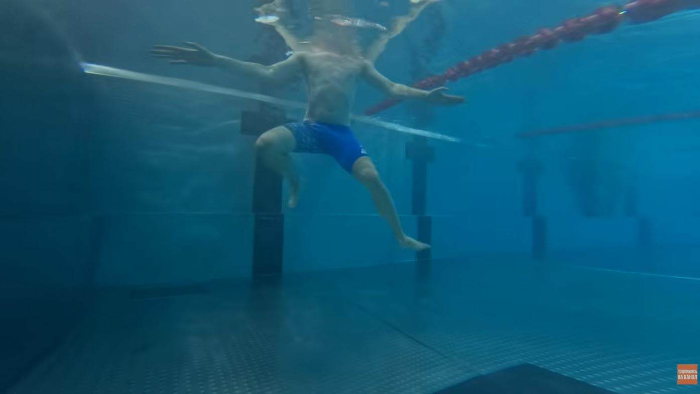 Как легко держаться на воде, если ты устал и начал тонуть? 3 простых способа